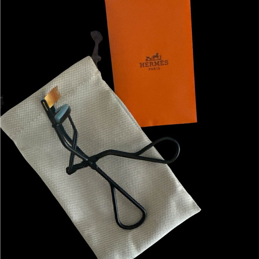 Hermes Black Eyelash Curler - New